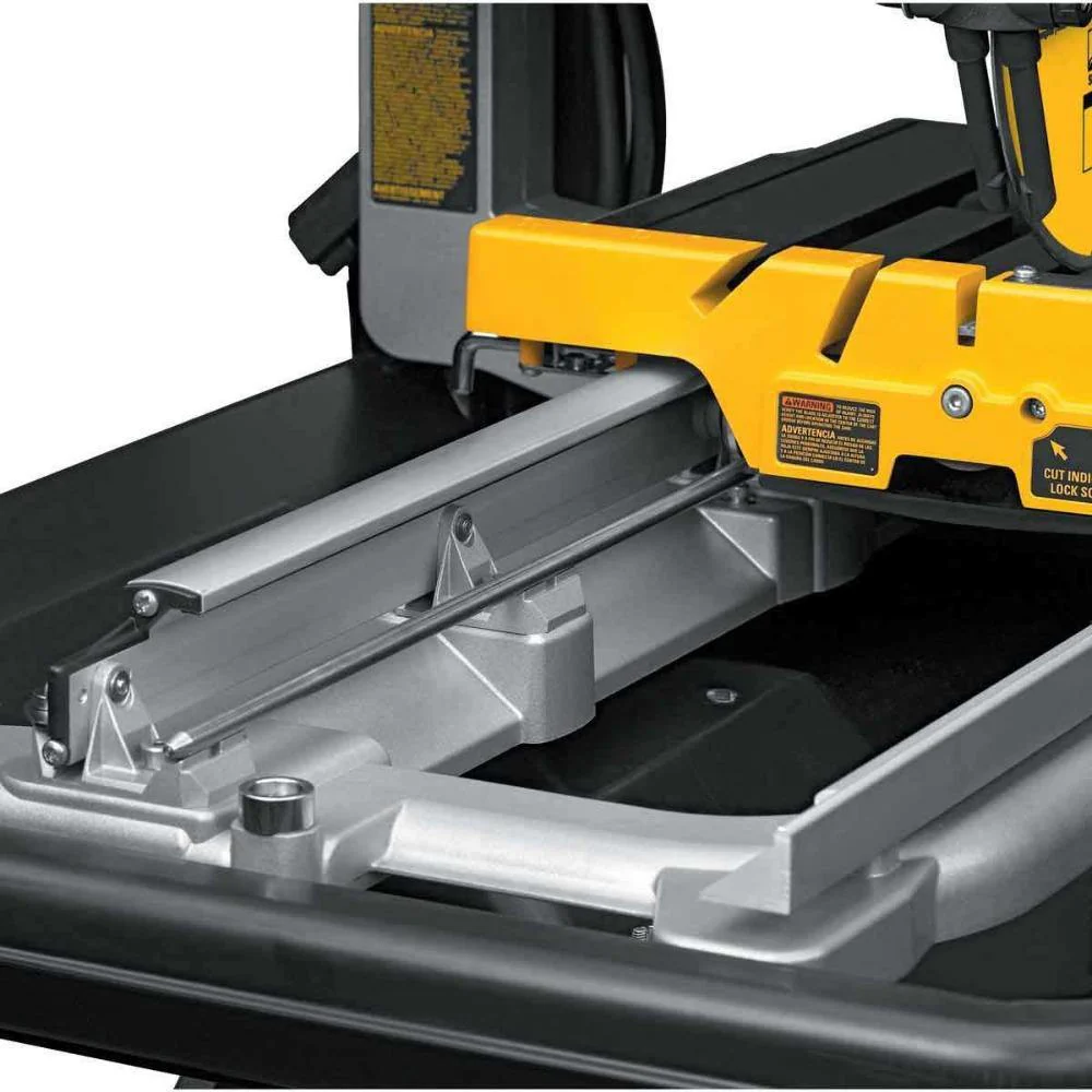 Dewalt D24000S Continuous Duty Wet Tile Saw With Stand - Image 4