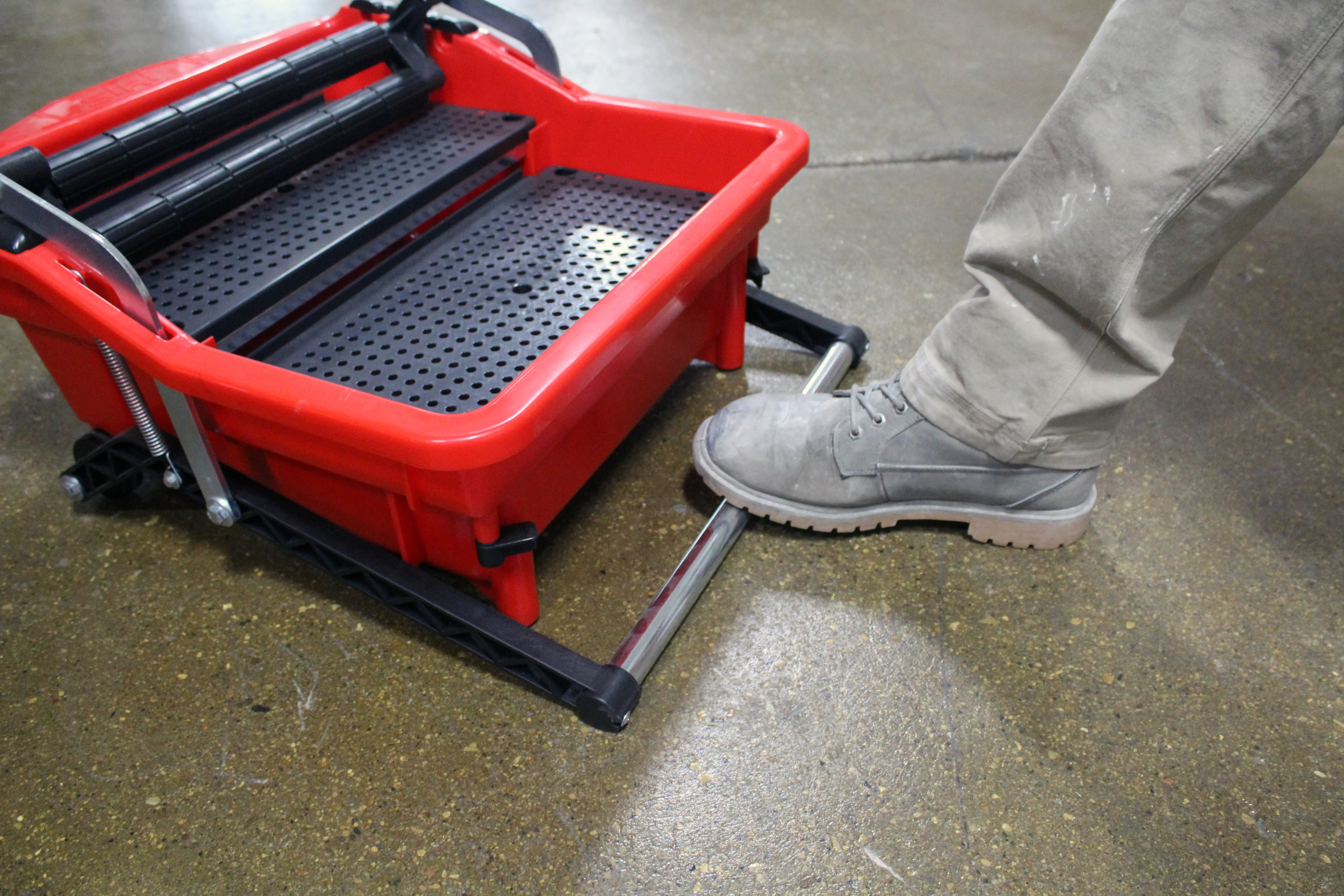 RTC Products Pedal Roller Grout Bucket - Image 2